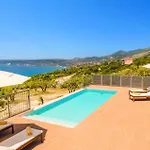 Vila Katoikia Dio By Simotáta
