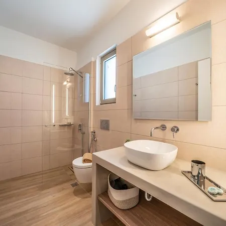 Katoikia Dio By Vila